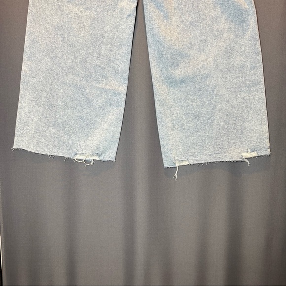 Banana Republic Light Wash Wide-Leg Jeans - Picture 5 of 8